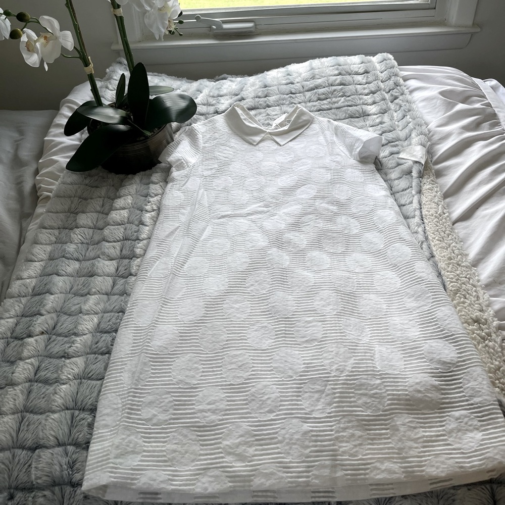 Short sleeve white cotton dress